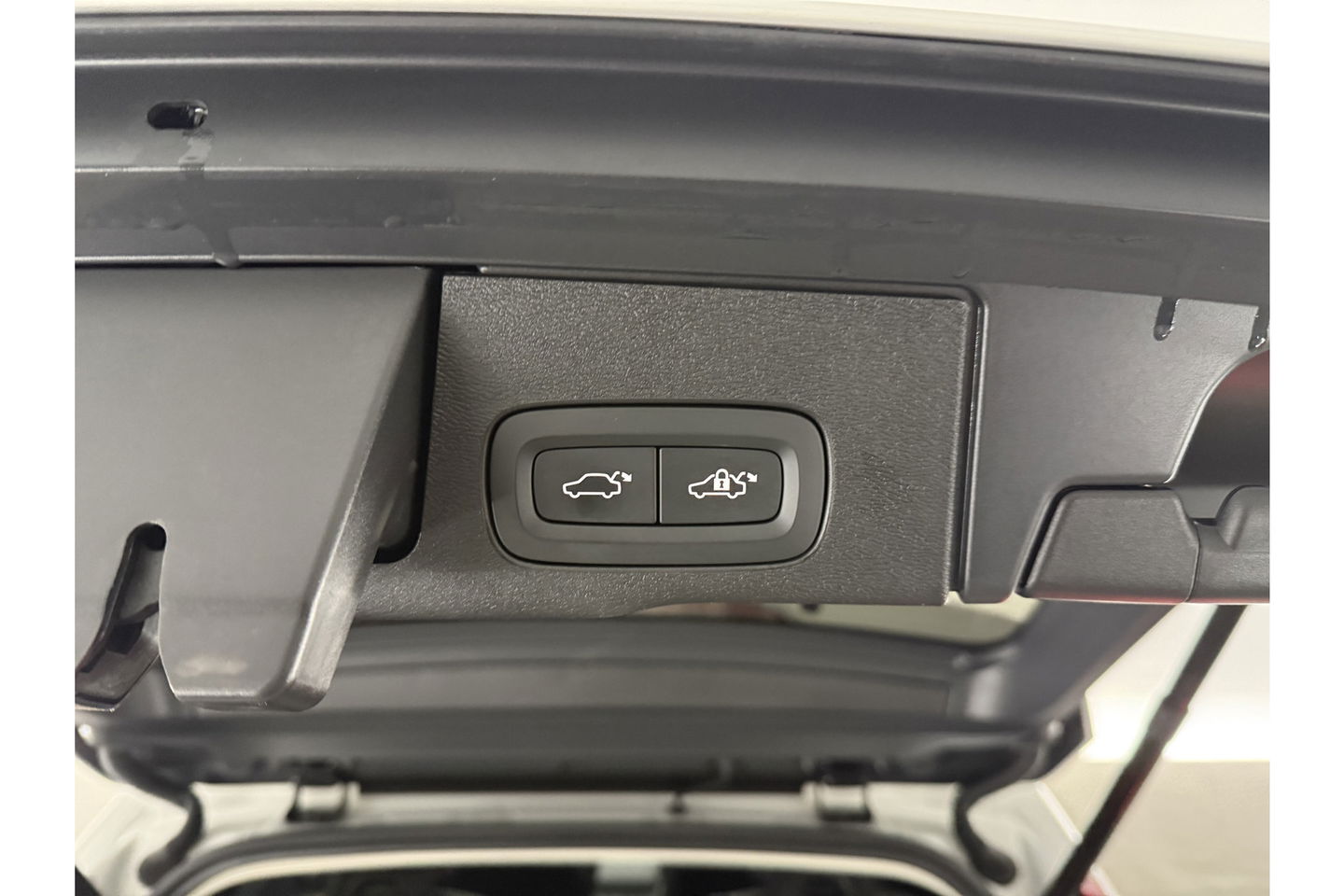 Volvo XC60 2.0 Recharge T6 AWD 290PK Inscription | Panoramadak | Virtual Cockpit | Camera | Carplay | LED | Parkeersens. | 18"LMV