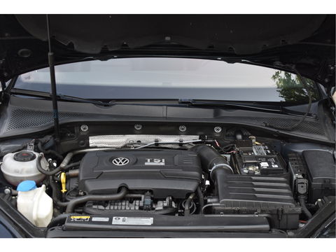 Volkswagen Golf 2.0 TSI 4Motion R Performance Pack | Akrapovic | Pano.dak | Camera | VItrual Cockpit | Keyless | Carplay | Full LED