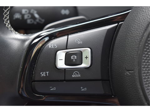 Volkswagen Golf 2.0 TSI 4Motion R Performance Pack | Akrapovic | Pano.dak | Camera | VItrual Cockpit | Keyless | Carplay | Full LED