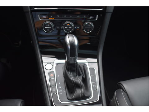 Volkswagen Golf 2.0 TSI 4Motion R Performance Pack | Akrapovic | Pano.dak | Camera | VItrual Cockpit | Keyless | Carplay | Full LED