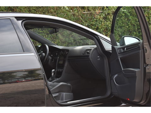 Volkswagen Golf 2.0 TSI 4Motion R Performance Pack | Akrapovic | Pano.dak | Camera | VItrual Cockpit | Keyless | Carplay | Full LED