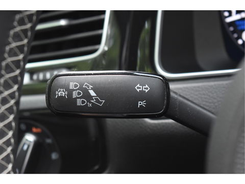 Volkswagen Golf 2.0 TSI 4Motion R Performance Pack | Akrapovic | Pano.dak | Camera | VItrual Cockpit | Keyless | Carplay | Full LED
