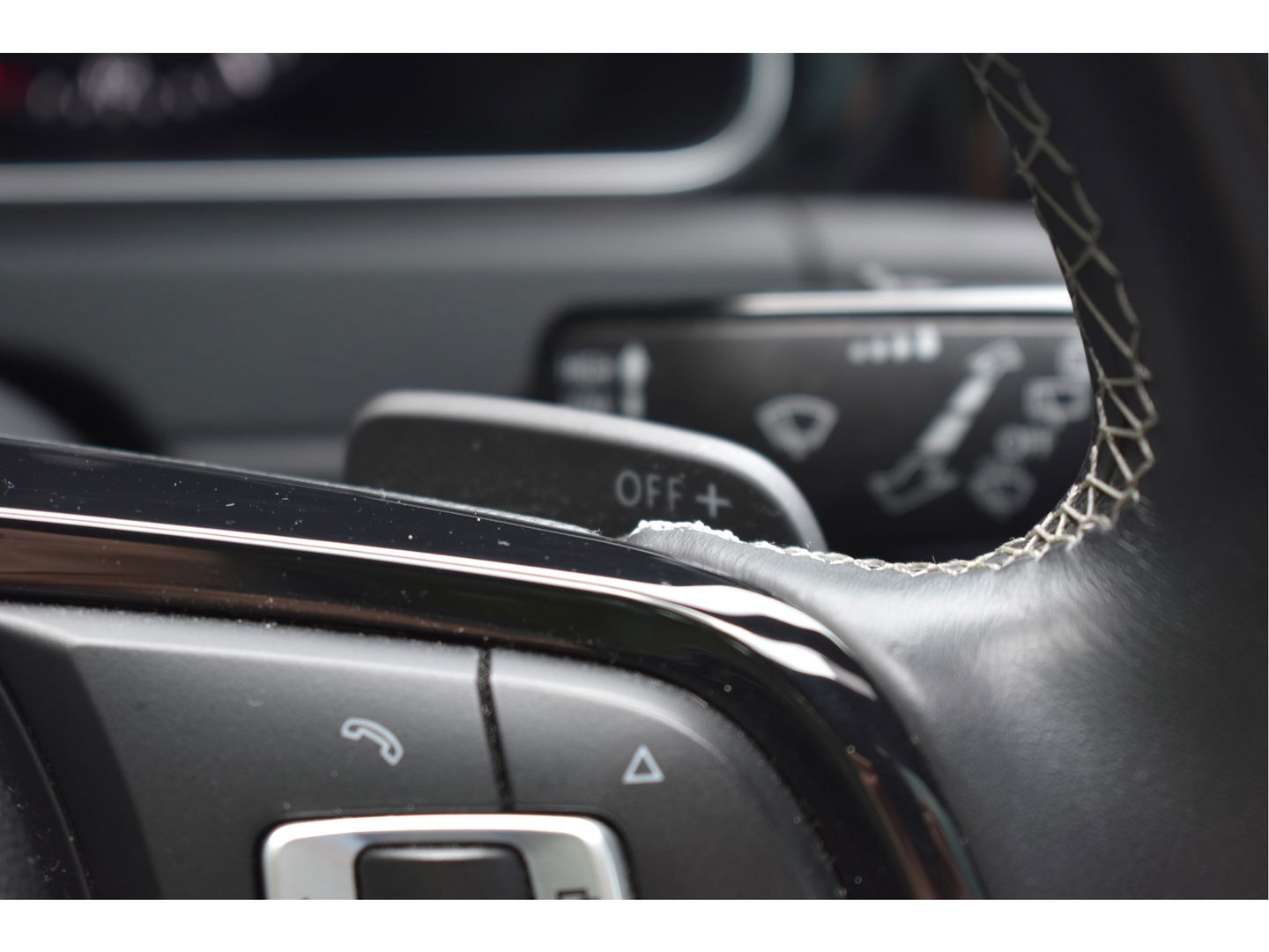 Volkswagen Golf 2.0 TSI 4Motion R Performance Pack | Akrapovic | Pano.dak | Camera | VItrual Cockpit | Keyless | Carplay | Full LED