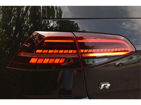 Volkswagen Golf 2.0 TSI 4Motion R Performance Pack | Akrapovic | Pano.dak | Camera | VItrual Cockpit | Keyless | Carplay | Full LED