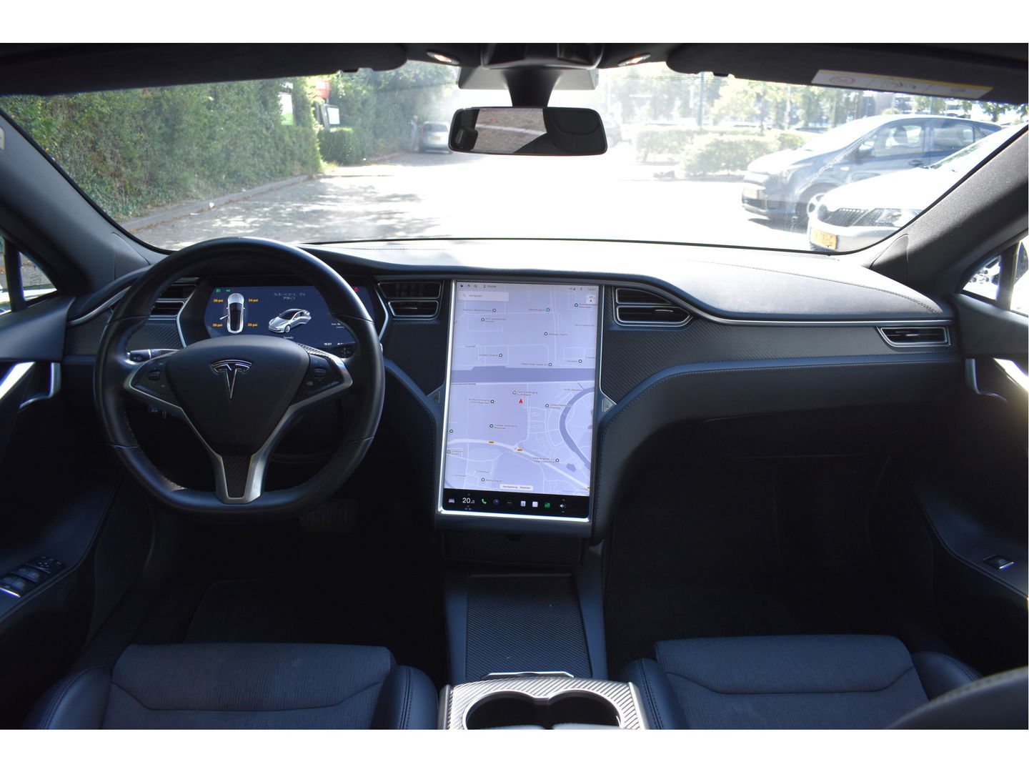 Tesla Model S 75D incl. BTW 334 PK | 4x4 | NL- AUTO | Autopilot | Panoramadak | Luchtvering | Carplay | Camera | 21' inch | Dodehoek detectie | Voorstoelen verwarmd