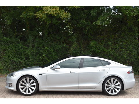 Tesla Model S 75D incl. BTW 334 PK | 4x4 | NL- AUTO | Autopilot | Panoramadak | Luchtvering | Carplay | Camera | 21' inch | Dodehoek detectie | Voorstoelen verwarmd