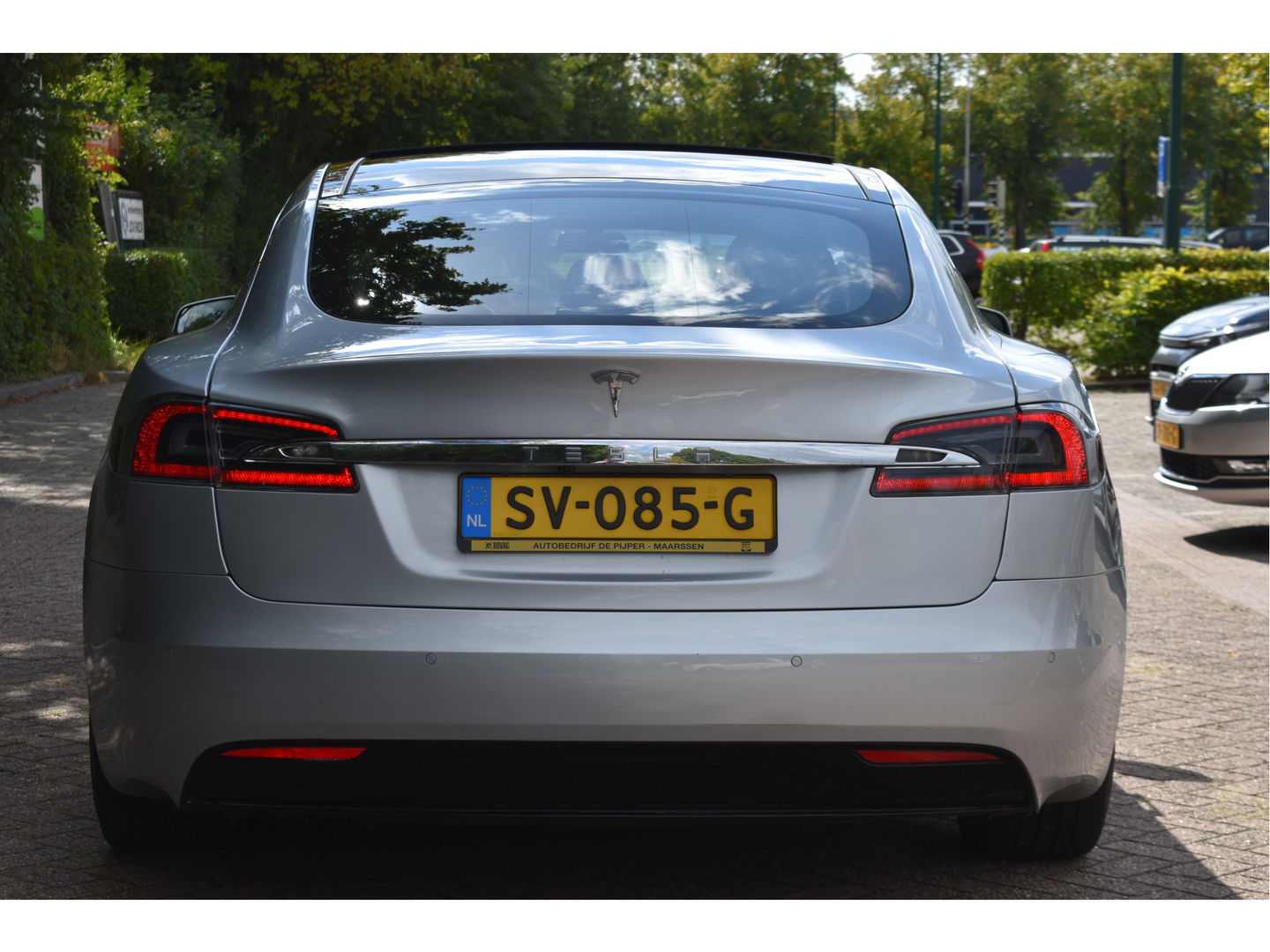 Tesla Model S 75D incl. BTW 334 PK | 4x4 | NL- AUTO | Autopilot | Panoramadak | Luchtvering | Carplay | Camera | 21' inch | Dodehoek detectie | Voorstoelen verwarmd