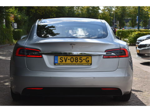 Tesla Model S 75D incl. BTW 334 PK | 4x4 | NL- AUTO | Autopilot | Panoramadak | Luchtvering | Carplay | Camera | 21' inch | Dodehoek detectie | Voorstoelen verwarmd