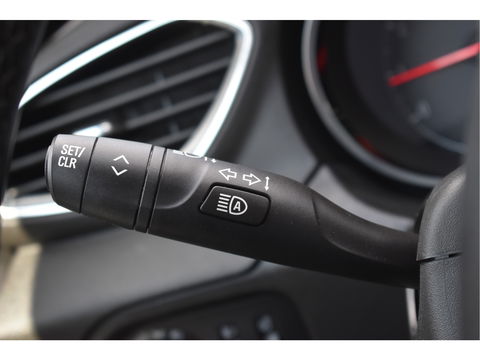 Opel Grandland 1.2 Turbo Elegance 131 PK Winter pakket | DAB | Carplay / Androidauto | Stoelverwarming 4x | Camera | Trekhaak | 4-Seasons | LED verlichting