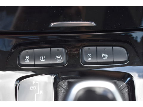 Opel Grandland 1.2 Turbo Elegance 131 PK Winter pakket | DAB | Carplay / Androidauto | Stoelverwarming 4x | Camera | Trekhaak | 4-Seasons | LED verlichting