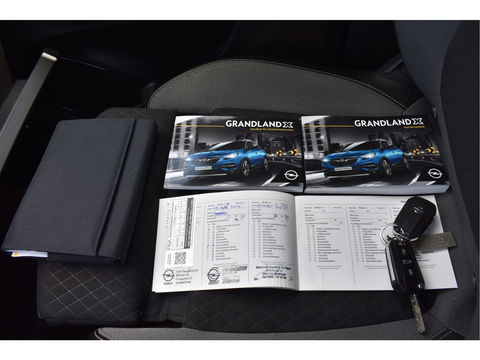 Opel Grandland 1.2 Turbo Elegance 131 PK Winter pakket | DAB | Carplay / Androidauto | Stoelverwarming 4x | Camera | Trekhaak | 4-Seasons | LED verlichting