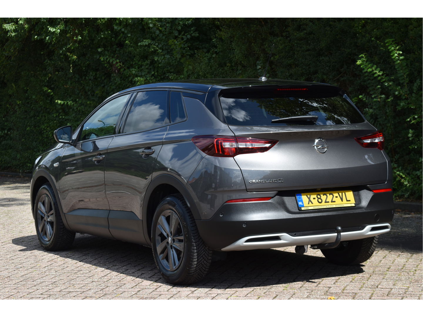 Opel Grandland 1.2 Turbo Elegance 131 PK Winter pakket | DAB | Carplay / Androidauto | Stoelverwarming 4x | Camera | Trekhaak | 4-Seasons | LED verlichting