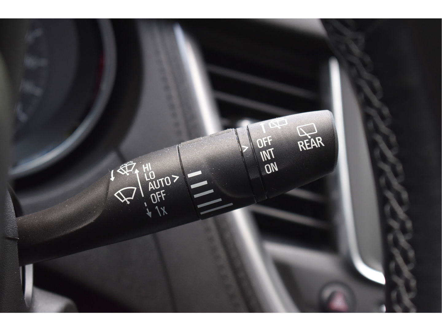 Opel Grandland 1.2 Turbo Elegance 131 PK Winter pakket | DAB | Carplay / Androidauto | Stoelverwarming 4x | Camera | Trekhaak | 4-Seasons | LED verlichting