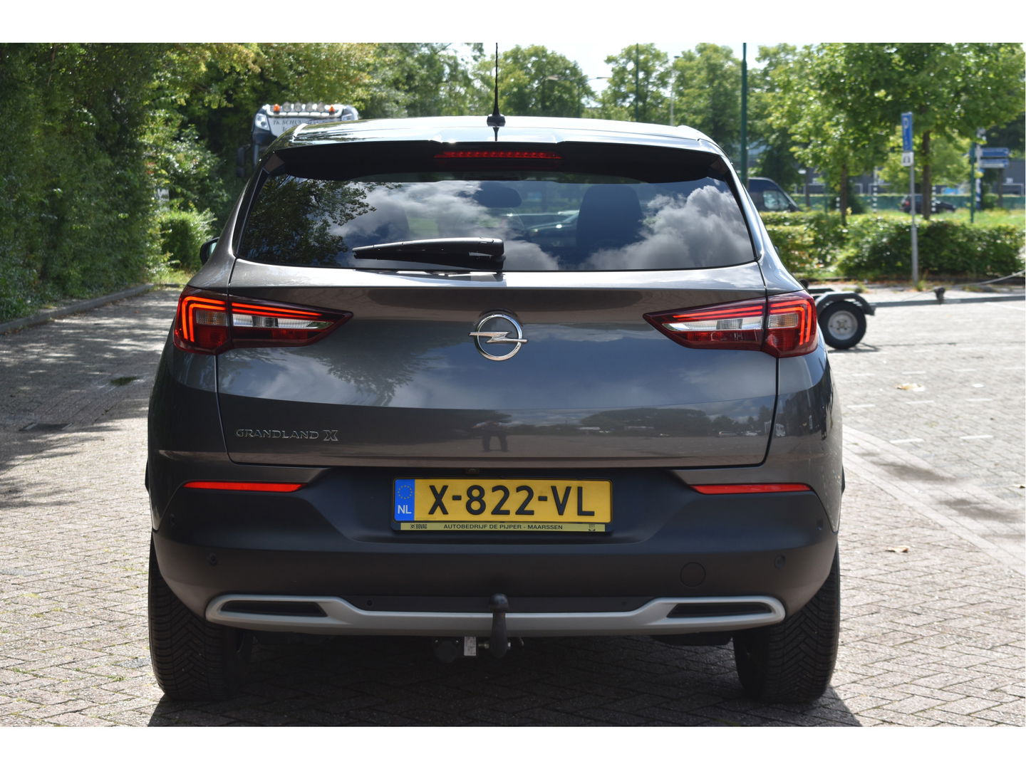 Opel Grandland 1.2 Turbo Elegance 131 PK Winter pakket | DAB | Carplay / Androidauto | Stoelverwarming 4x | Camera | Trekhaak | 4-Seasons | LED verlichting