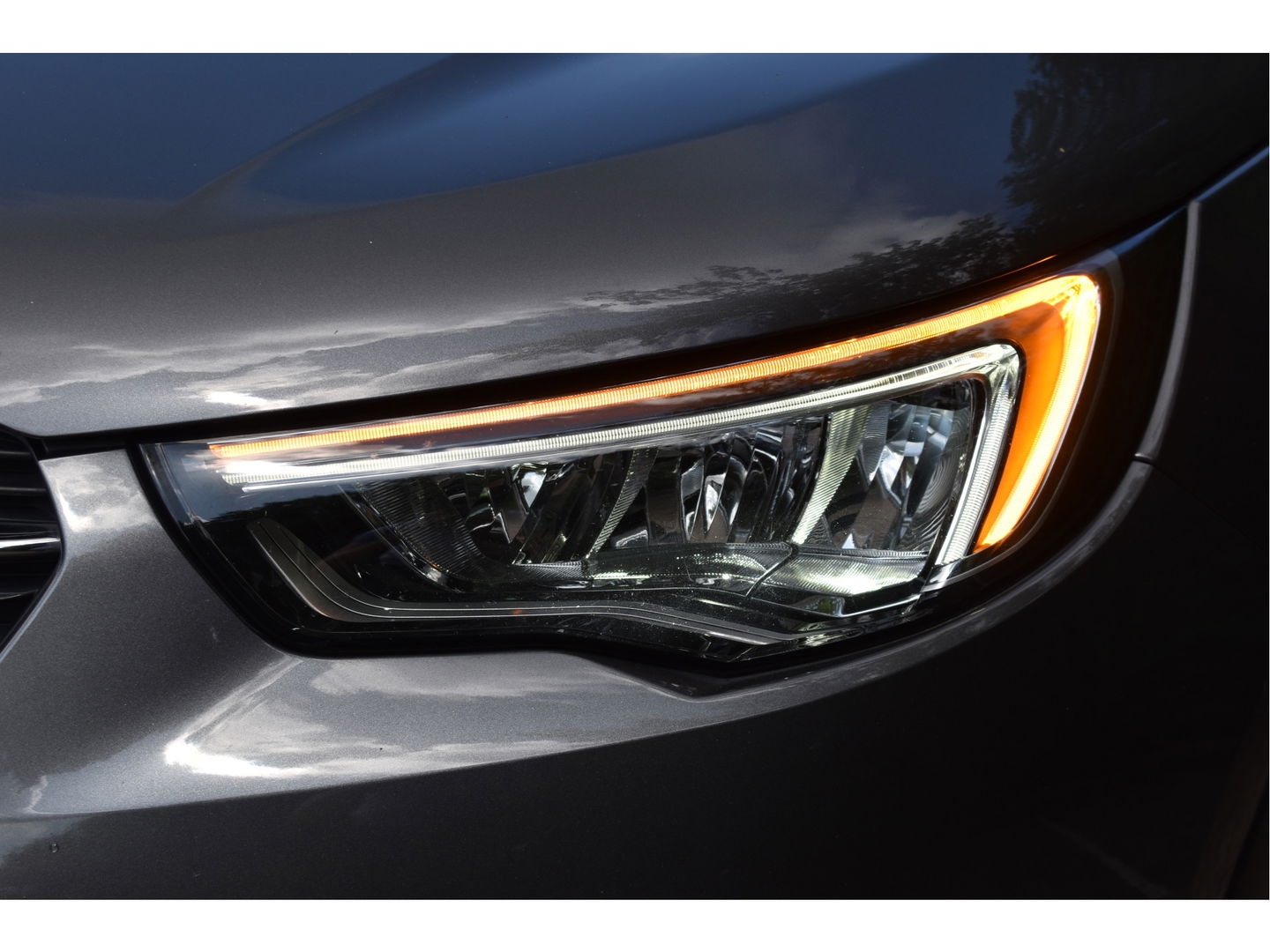 Opel Grandland 1.2 Turbo Elegance 131 PK Winter pakket | DAB | Carplay / Androidauto | Stoelverwarming 4x | Camera | Trekhaak | 4-Seasons | LED verlichting