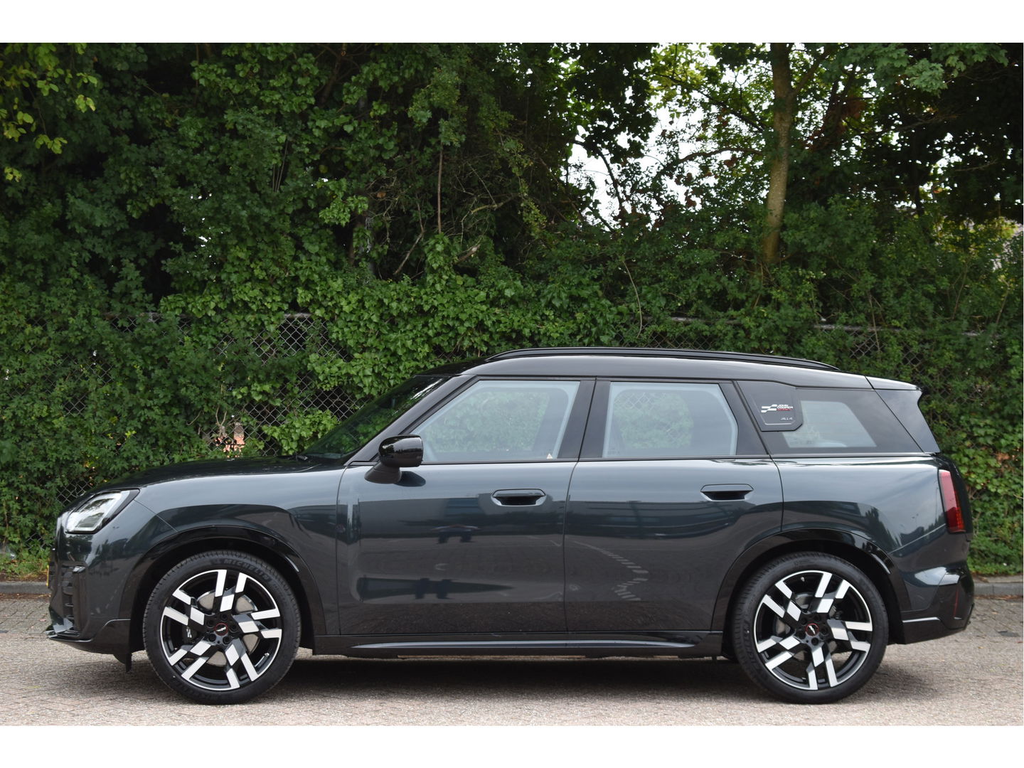 MINI Countryman S 313 PK SE ALL4 John Cooper Works S 66.5 kWh | NL-Auto | Standkachel | Camera | Keyless | HUD | Stuurverwarming | Carplay | Full LED