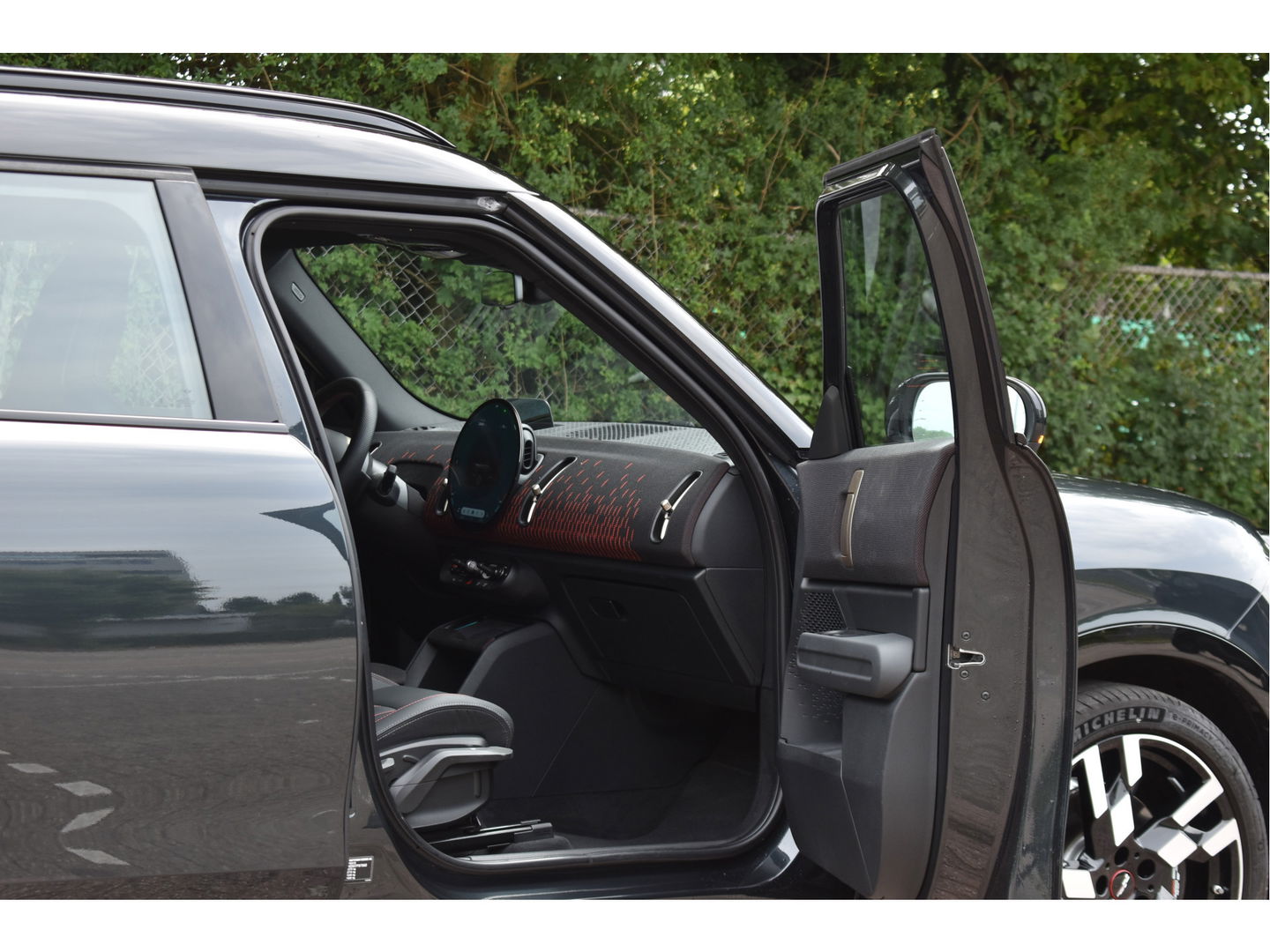 MINI Countryman S 313 PK SE ALL4 John Cooper Works S 66.5 kWh | NL-Auto | Standkachel | Camera | Keyless | HUD | Stuurverwarming | Carplay | Full LED