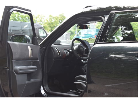 MINI Countryman S 313 PK SE ALL4 John Cooper Works S 66.5 kWh | NL-Auto | Standkachel | Camera | Keyless | HUD | Stuurverwarming | Carplay | Full LED