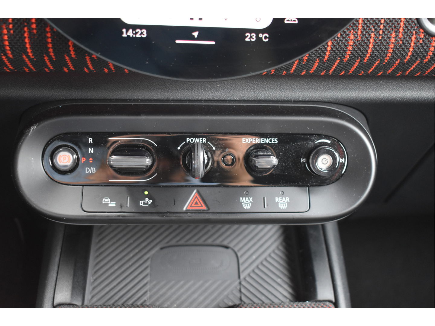 MINI Countryman S 313 PK SE ALL4 John Cooper Works S 66.5 kWh | NL-Auto | Standkachel | Camera | Keyless | HUD | Stuurverwarming | Carplay | Full LED