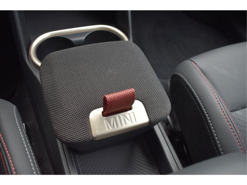 MINI Countryman S 313 PK SE ALL4 John Cooper Works S 66.5 kWh | NL-Auto | Standkachel | Camera | Keyless | HUD | Stuurverwarming | Carplay | Full LED