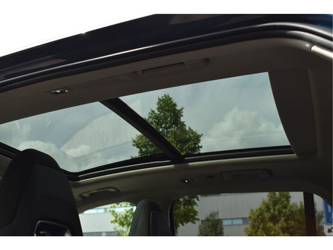Lynk & Co 01 1.5 MHEV | Geen Plugin | Keyless | Open dak | Carplay / Androidauto | DAB | Camera | Stoelverwarming | Sfeerverlichting