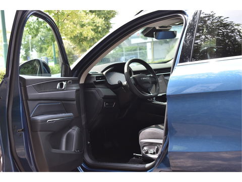 Lynk & Co 01 1.5 MHEV | Geen Plugin | Keyless | Open dak | Carplay / Androidauto | DAB | Camera | Stoelverwarming | Sfeerverlichting