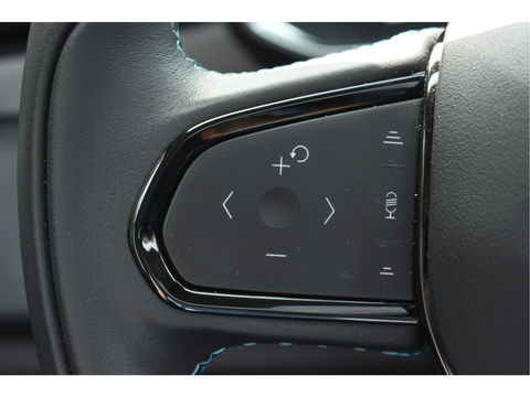 Lynk & Co 01 1.5 MHEV | Geen Plugin | Keyless | Open dak | Carplay / Androidauto | DAB | Camera | Stoelverwarming | Sfeerverlichting