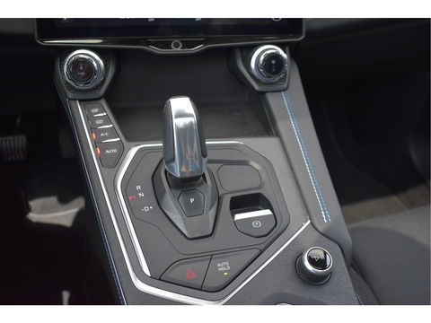 Lynk & Co 01 1.5 MHEV | Geen Plugin | Keyless | Open dak | Carplay / Androidauto | DAB | Camera | Stoelverwarming | Sfeerverlichting