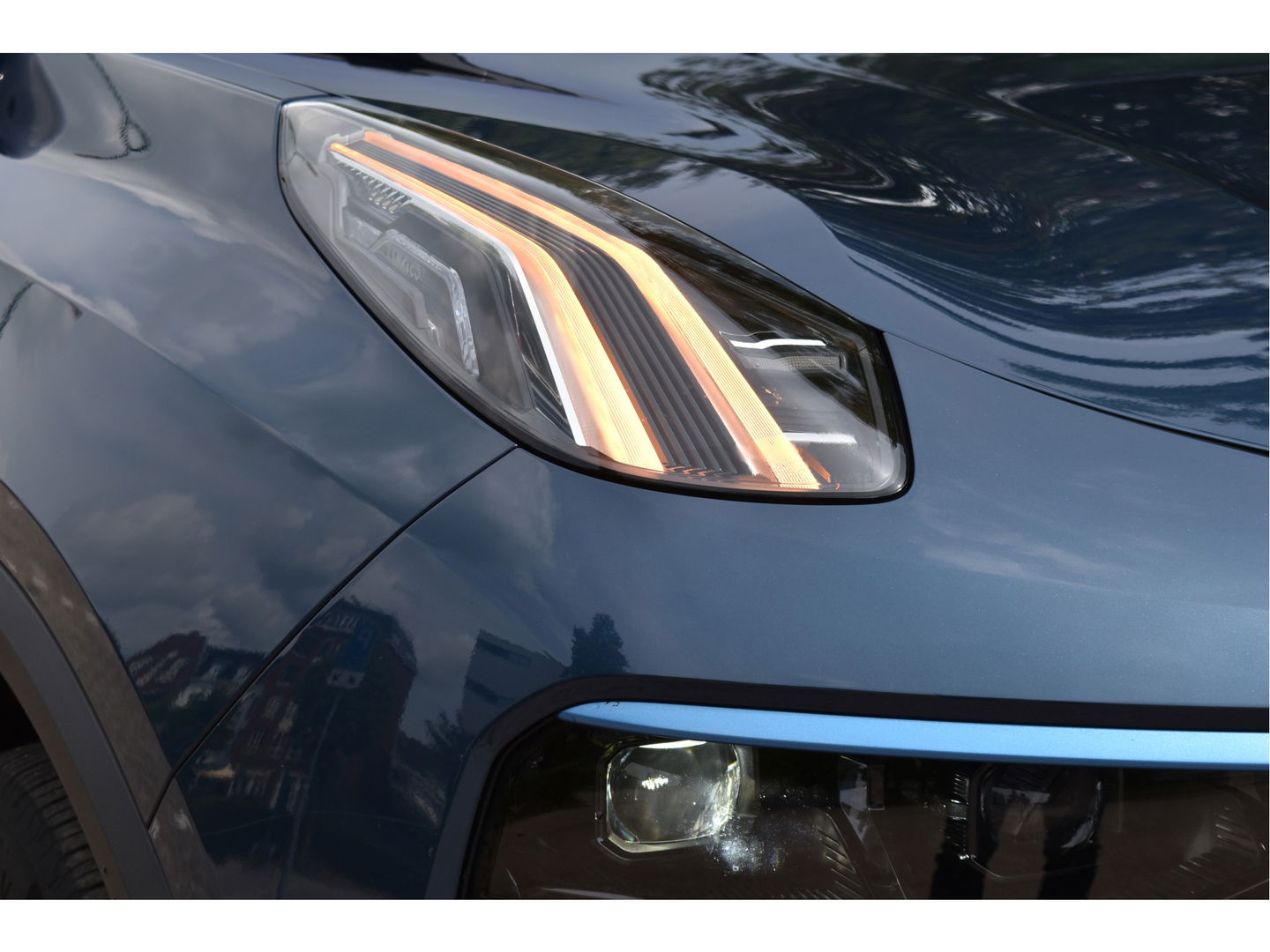 Lynk & Co 01 1.5 MHEV | Geen Plugin | Keyless | Open dak | Carplay / Androidauto | DAB | Camera | Stoelverwarming | Sfeerverlichting