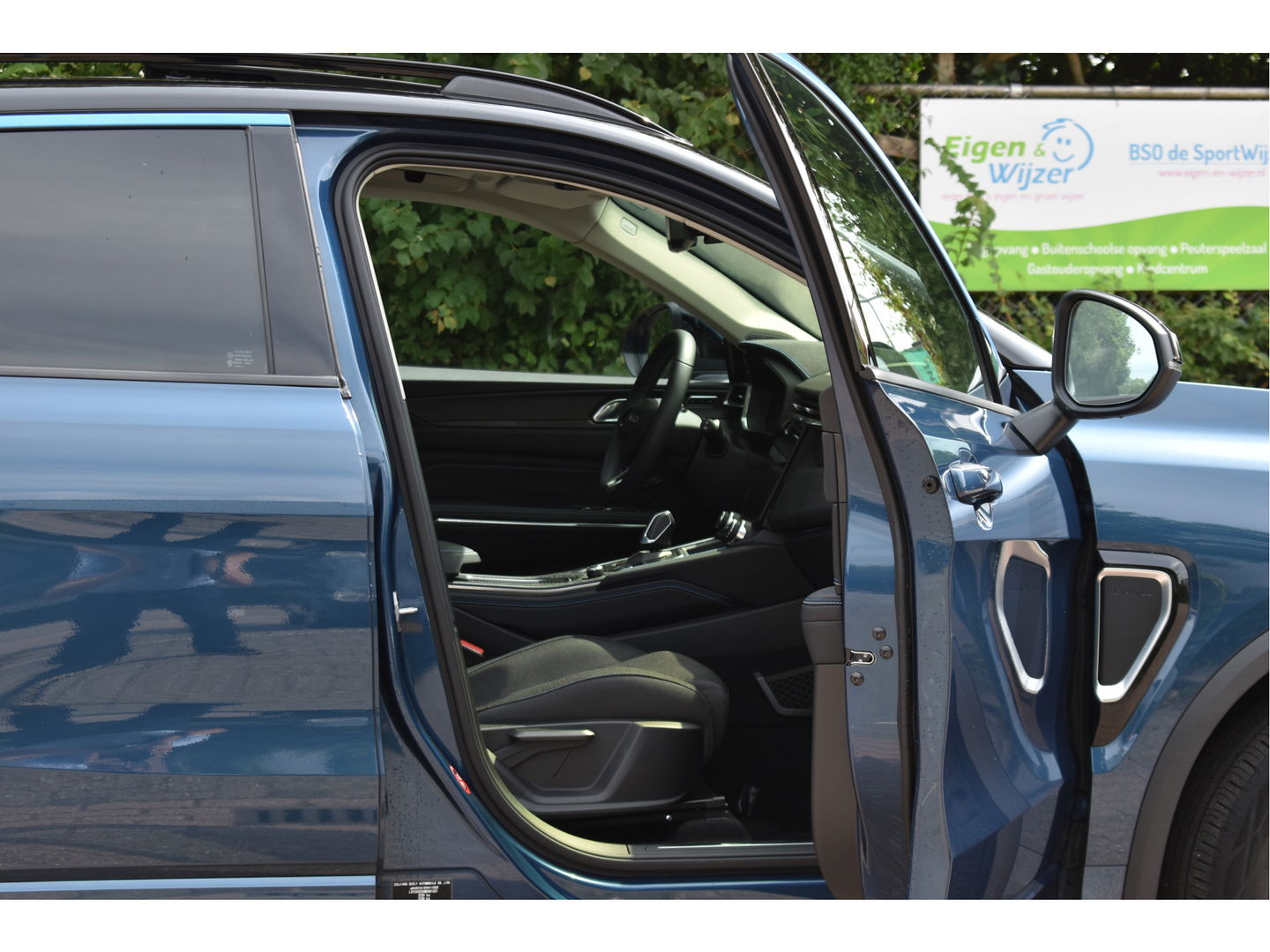 Lynk & Co 01 1.5 MHEV | Geen Plugin | Keyless | Open dak | Carplay / Androidauto | DAB | Camera | Stoelverwarming | Sfeerverlichting