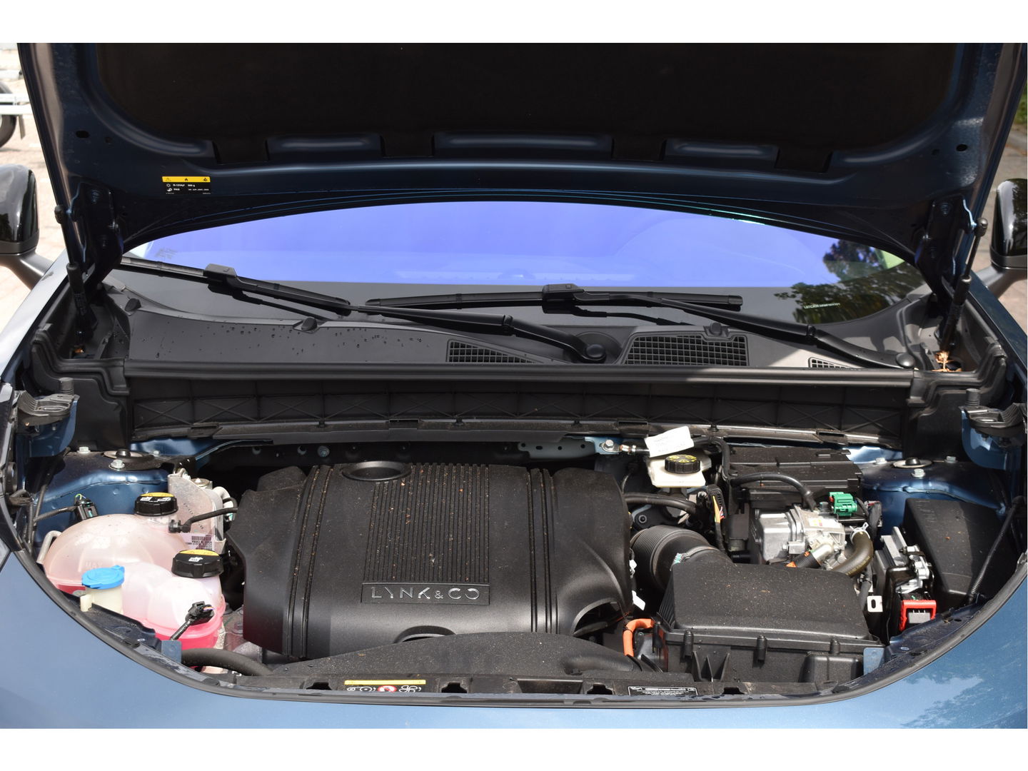 Lynk & Co 01 1.5 MHEV | Geen Plugin | Keyless | Open dak | Carplay / Androidauto | DAB | Camera | Stoelverwarming | Sfeerverlichting