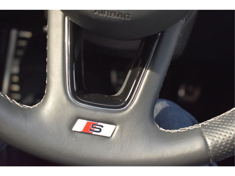 Audi A3 Sportback 35 TFSI edition one S-Line 3x 150pk | Stoelverwarming | Virtual Cockpit | Camera | Carplay/Android | Adapt.CC | Full LED