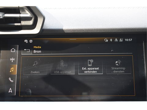 Audi A3 Sportback 35 TFSI edition one S-Line 3x 150pk | Stoelverwarming | Virtual Cockpit | Camera | Carplay/Android | Adapt.CC | Full LED