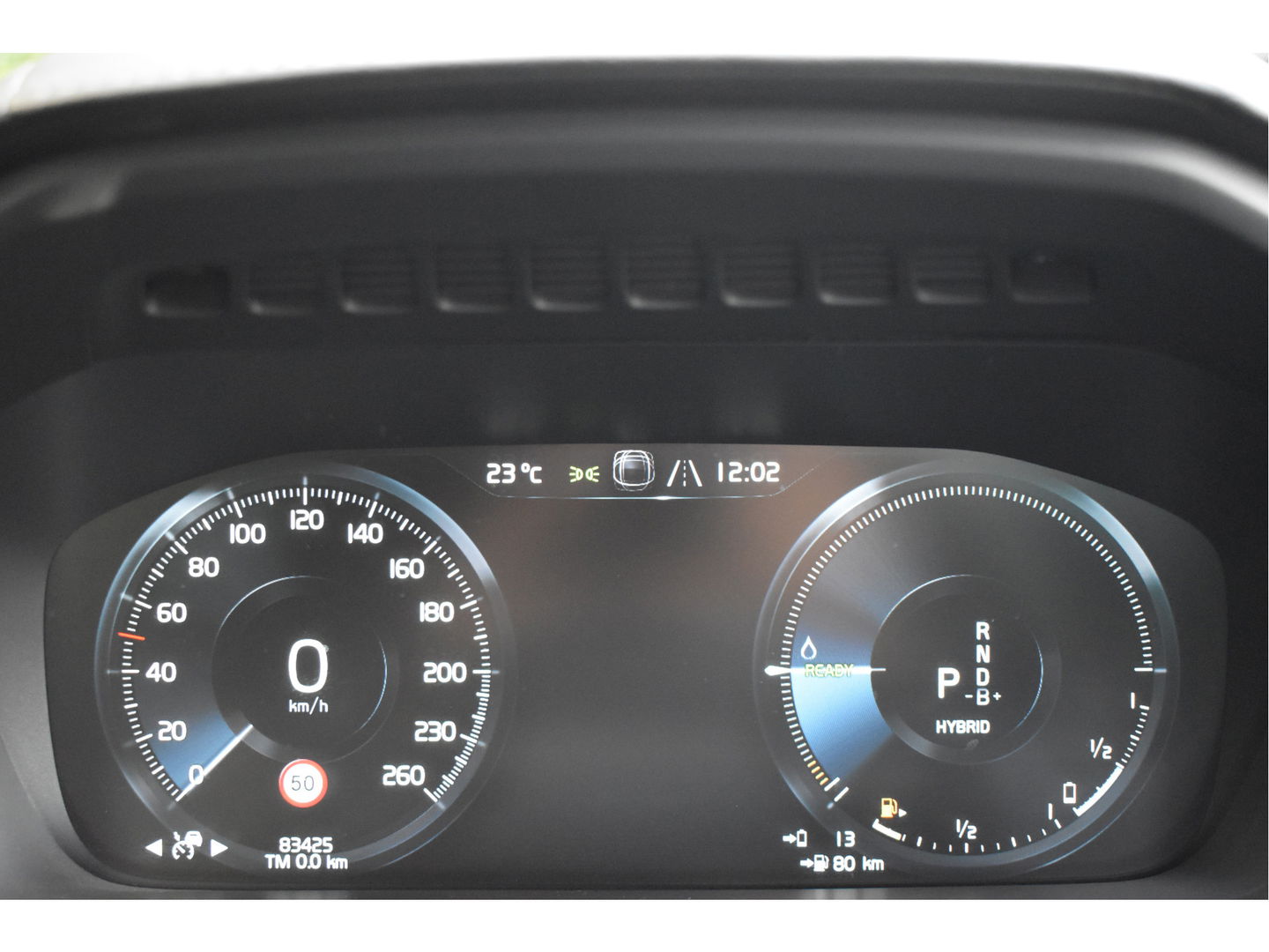 Volvo XC90 2.0 T8 Twin Engine AWD Inscription Intro Edition 390 pk 7-persoons | NL-Auto | Trekhaak | HUD | Keyless | 360 gr.camera | Memorystoelen | Stoelverkoeling | Full LED
