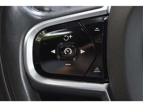 Volvo XC90 2.0 T8 Twin Engine AWD Inscription Intro Edition 390 pk 7-persoons | NL-Auto | Trekhaak | HUD | Keyless | 360 gr.camera | Memorystoelen | Stoelverkoeling | Full LED