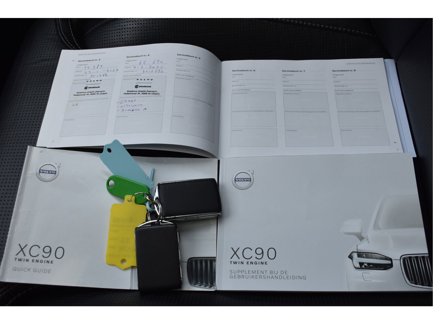 Volvo XC90 2.0 T8 Twin Engine AWD Inscription Intro Edition 390 pk 7-persoons | NL-Auto | Trekhaak | HUD | Keyless | 360 gr.camera | Memorystoelen | Stoelverkoeling | Full LED