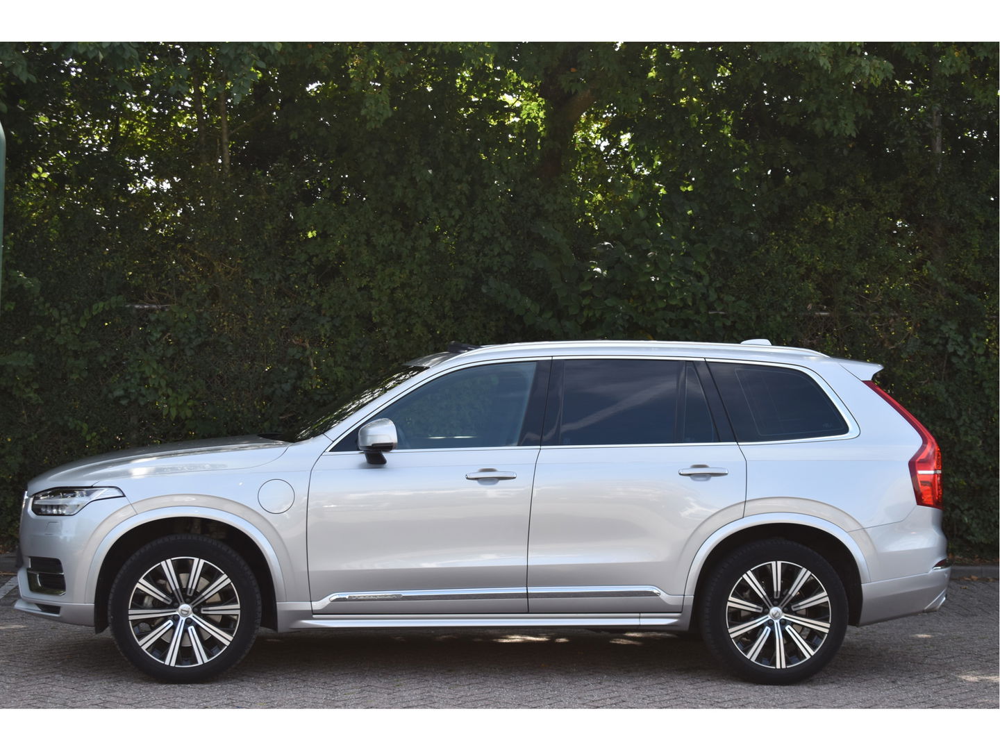 Volvo XC90 2.0 T8 Twin Engine AWD Inscription Intro Edition 390 pk 7-persoons | NL-Auto | Trekhaak | HUD | Keyless | 360 gr.camera | Memorystoelen | Stoelverkoeling | Full LED