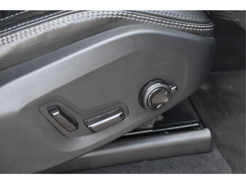 Volvo XC90 2.0 T8 Twin Engine AWD Inscription Intro Edition 390 pk 7-persoons | NL-Auto | Trekhaak | HUD | Keyless | 360 gr.camera | Memorystoelen | Stoelverkoeling | Full LED