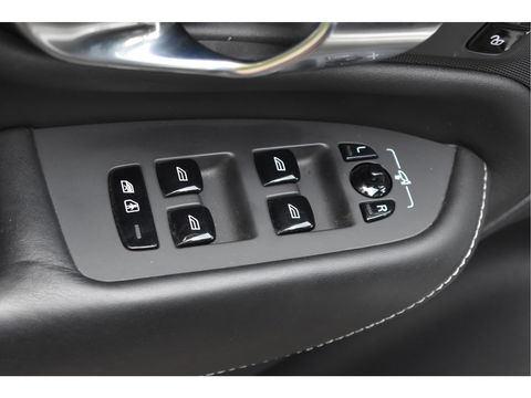 Volvo XC90 2.0 T8 Twin Engine AWD Inscription Intro Edition 390 pk 7-persoons | NL-Auto | Trekhaak | HUD | Keyless | 360 gr.camera | Memorystoelen | Stoelverkoeling | Full LED