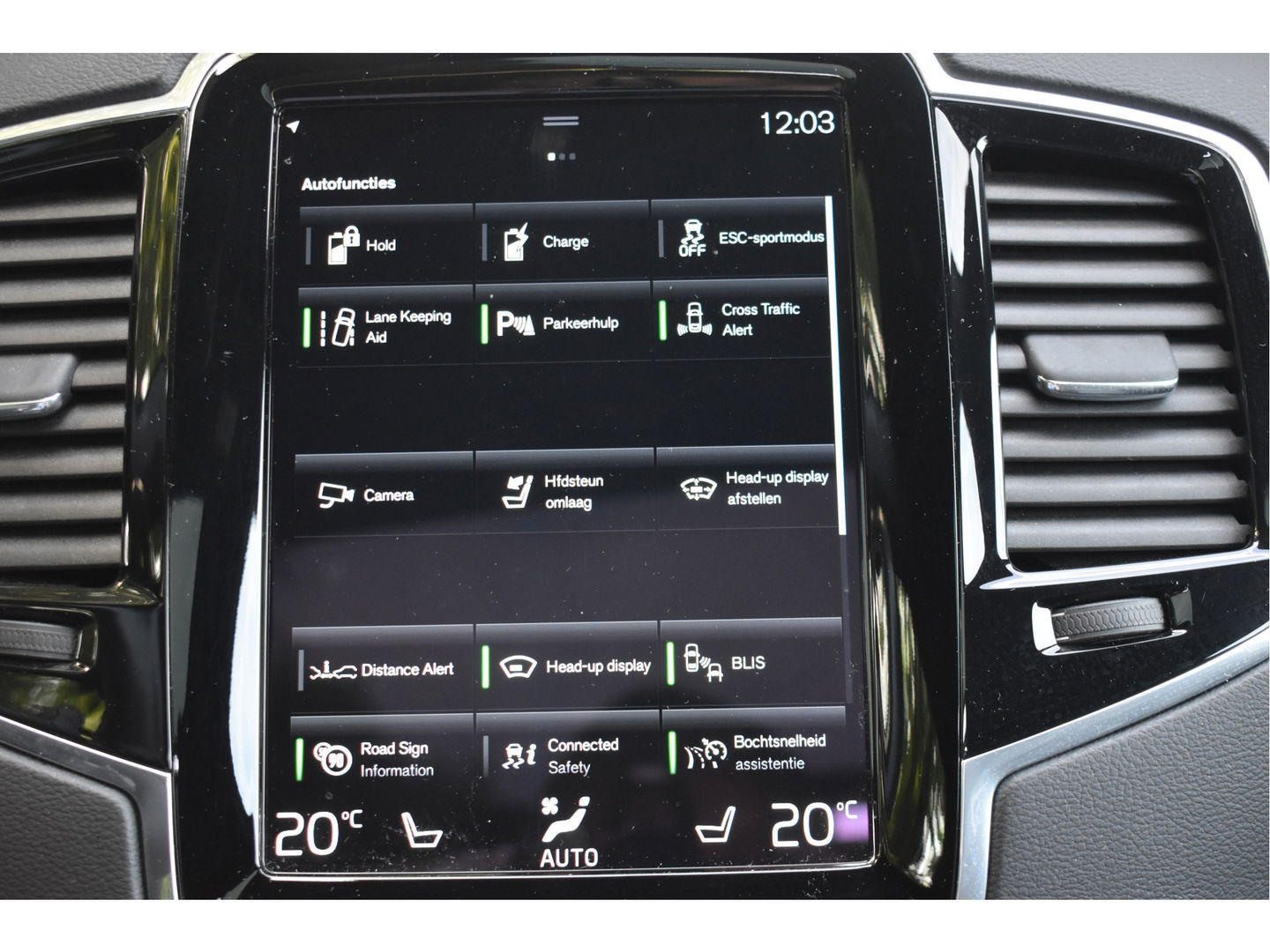Volvo XC90 2.0 T8 Twin Engine AWD Inscription Intro Edition 390 pk 7-persoons | NL-Auto | Trekhaak | HUD | Keyless | 360 gr.camera | Memorystoelen | Stoelverkoeling | Full LED