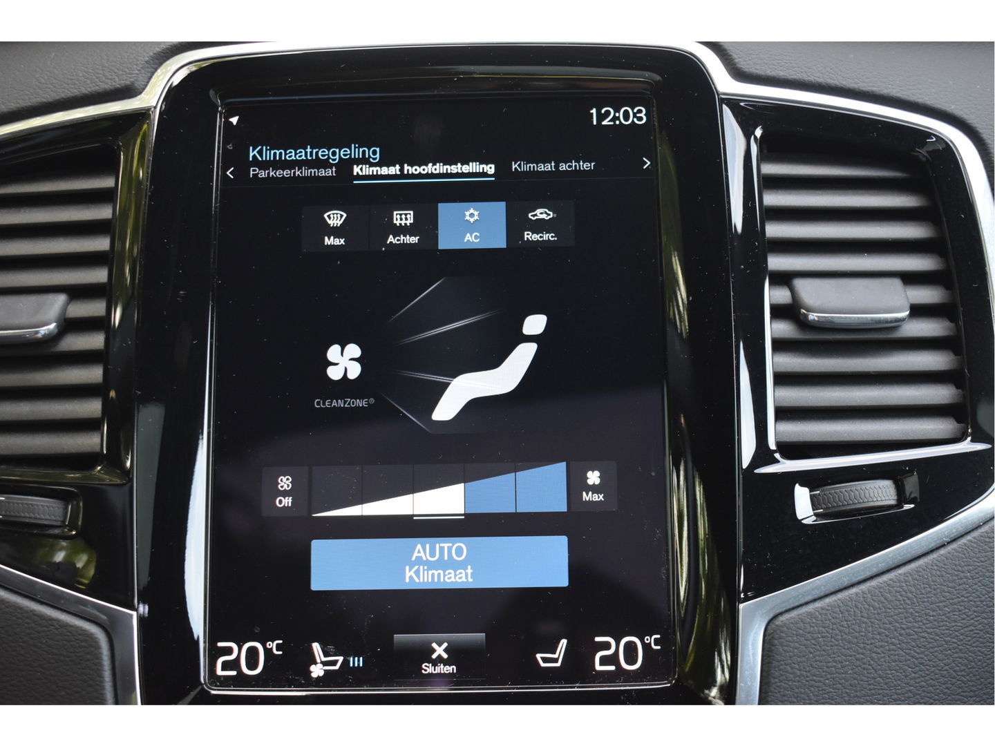 Volvo XC90 2.0 T8 Twin Engine AWD Inscription Intro Edition 390 pk 7-persoons | NL-Auto | Trekhaak | HUD | Keyless | 360 gr.camera | Memorystoelen | Stoelverkoeling | Full LED
