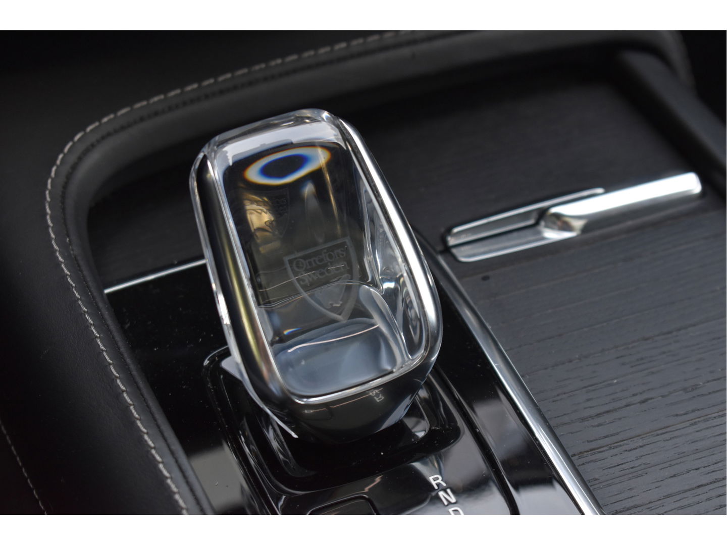 Volvo XC90 2.0 T8 Twin Engine AWD Inscription Intro Edition 390 pk 7-persoons | NL-Auto | Trekhaak | HUD | Keyless | 360 gr.camera | Memorystoelen | Stoelverkoeling | Full LED