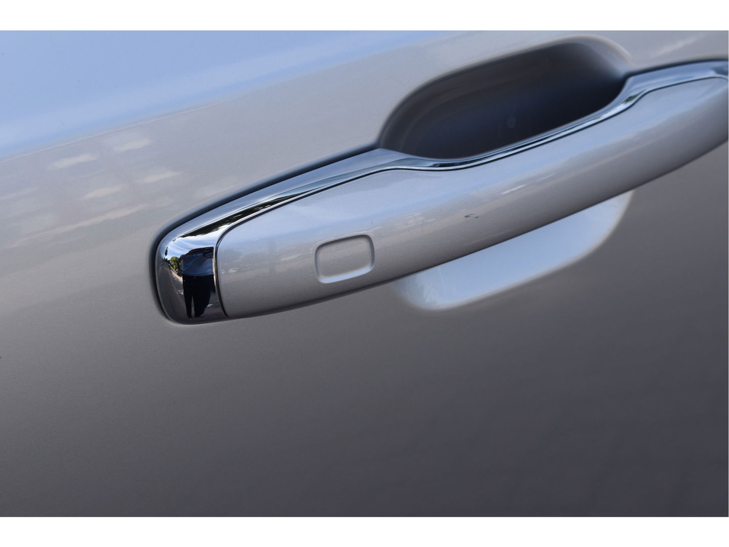 Volvo XC90 2.0 T8 Twin Engine AWD Inscription Intro Edition 390 pk 7-persoons | NL-Auto | Trekhaak | HUD | Keyless | 360 gr.camera | Memorystoelen | Stoelverkoeling | Full LED