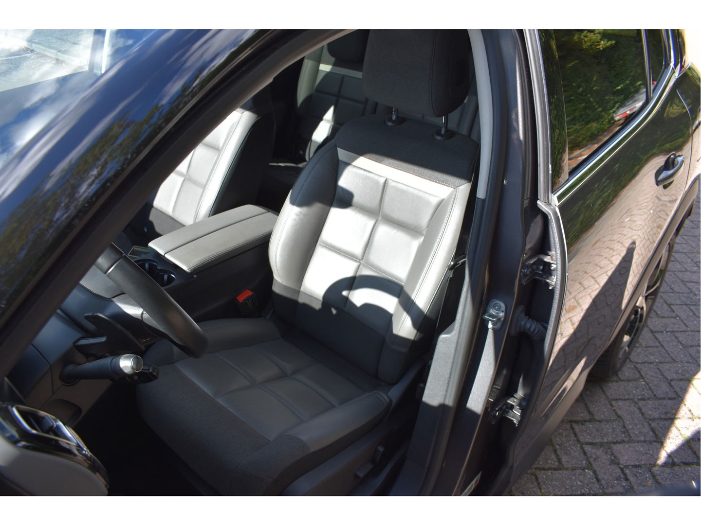 Citroën C5 Aircross 1.6 Plug-in Hybrid 225 Feel, LEDER, BOEKJES,NAP EN ONDERHOUDSHISTORIE