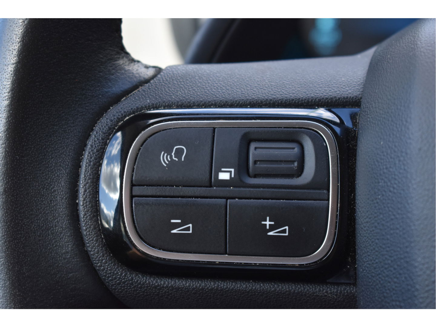 Citroën C5 Aircross 1.6 Plug-in Hybrid 225 Feel, LEDER, BOEKJES,NAP EN ONDERHOUDSHISTORIE