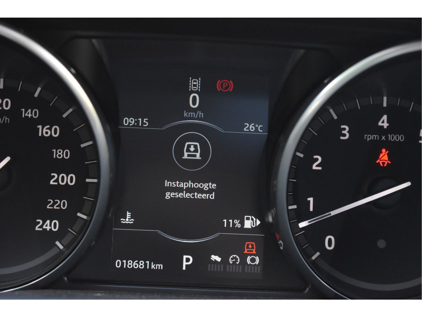 Land Rover Discovery 3.0 Si6 HSE 340 PK PANO.DAK, LUCHTVERING, CAMERA, NAVI, LEDER, DAB, FULL LED, 20" LM-VELGEN, NIEUWSTAAT