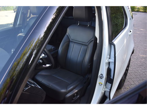 Land Rover Discovery 3.0 Si6 HSE 340 PK PANO.DAK, LUCHTVERING, CAMERA, NAVI, LEDER, DAB, FULL LED, 20" LM-VELGEN, NIEUWSTAAT