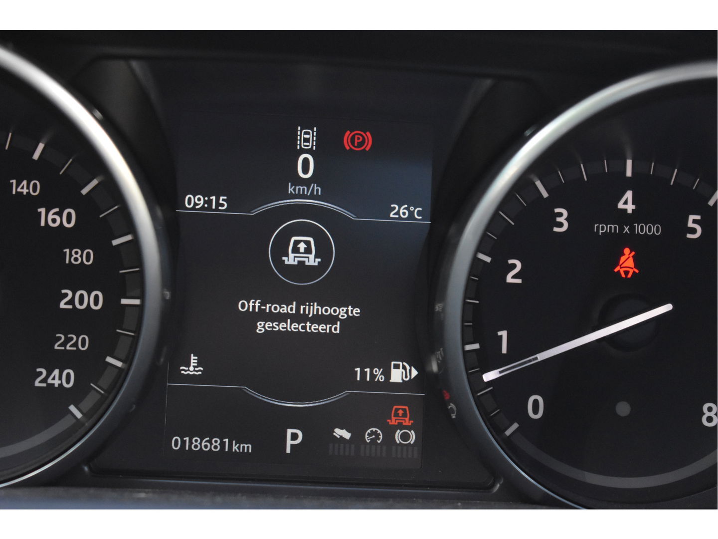 Land Rover Discovery 3.0 Si6 HSE 340 PK PANO.DAK, LUCHTVERING, CAMERA, NAVI, LEDER, DAB, FULL LED, 20" LM-VELGEN, NIEUWSTAAT