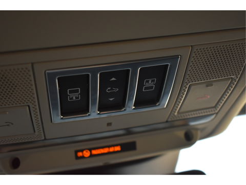 Land Rover Discovery 3.0 Si6 HSE 340 PK PANO.DAK, LUCHTVERING, CAMERA, NAVI, LEDER, DAB, FULL LED, 20" LM-VELGEN, NIEUWSTAAT