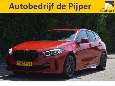 BMW 1-serie 120i M-Sport | NL-Auto | Nieuw € 60.000,- | Headup | Open dak | Camera | Elekt.stoelen | Carplay | Full LED
